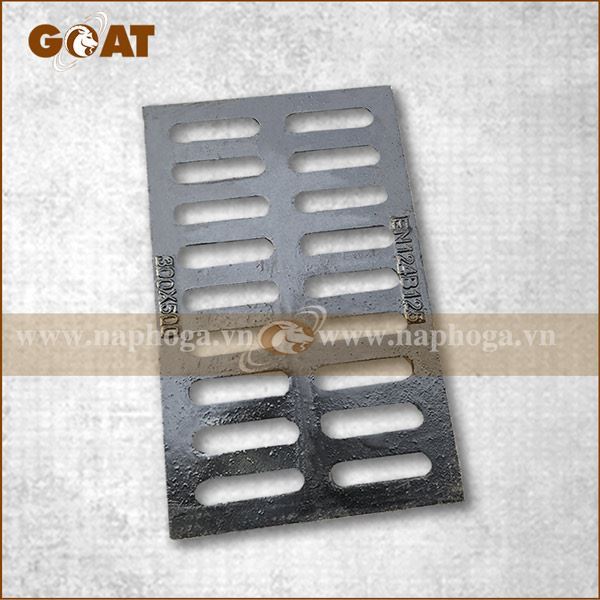 Song chắn rác 300x500 GOAT - Chất liệu Gang cầu