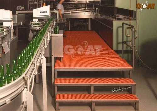 Sàn ứng dụng làm mặt sàn, mặt cầu thang trong nhà xưởng chế biến thực phẩm